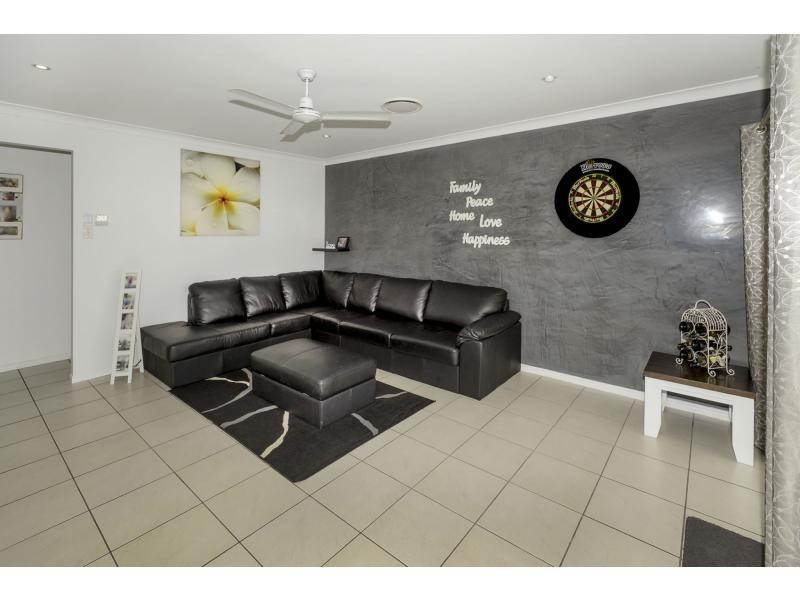 4 Caitlin Court, Rothwell QLD 4022