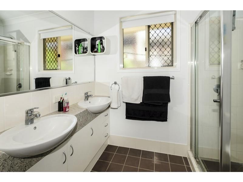 4 Caitlin Court, Rothwell QLD 4022