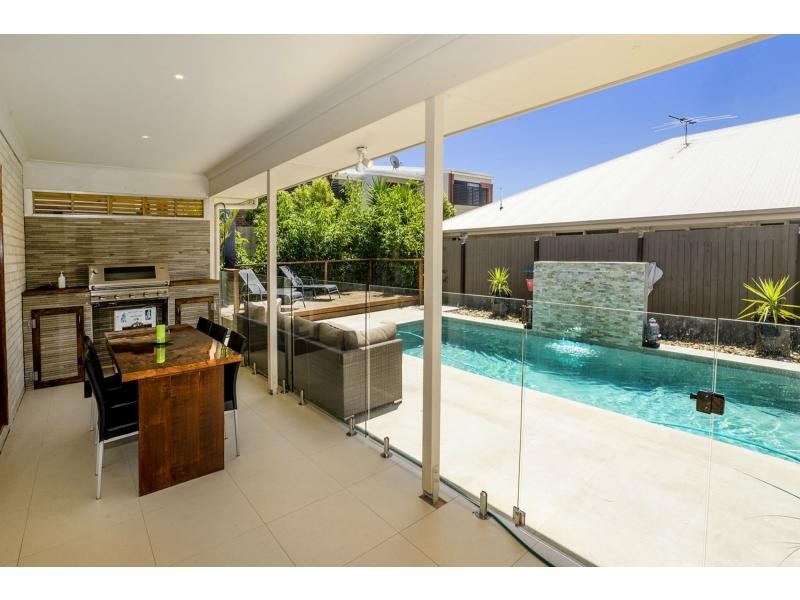 4 Caitlin Court, Rothwell QLD 4022