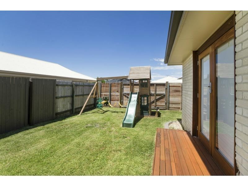 4 Caitlin Court, Rothwell QLD 4022