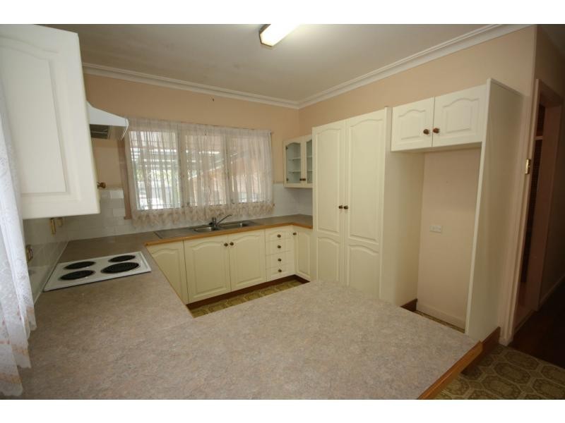 13 Central Avenue, Scarborough QLD 4020