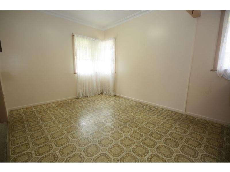 13 Central Avenue, Scarborough QLD 4020