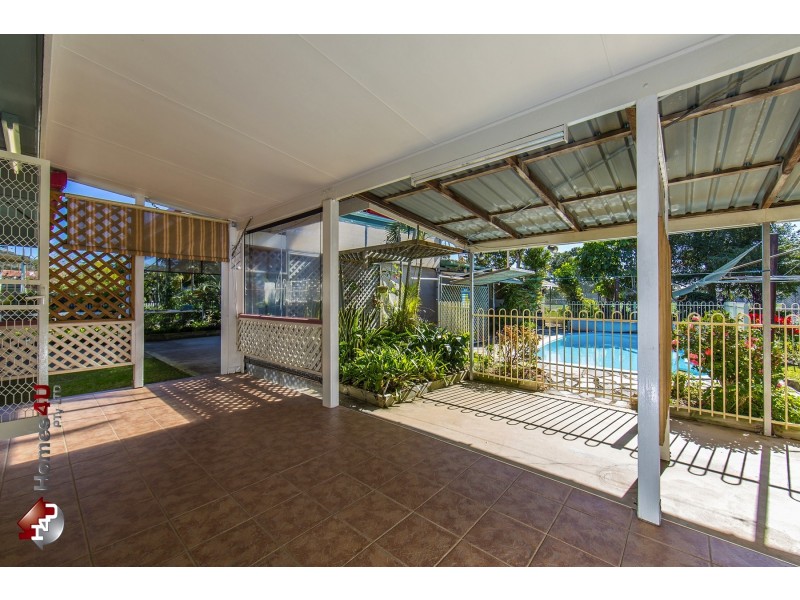 18 Rogers Rd, Clontarf QLD 4019
