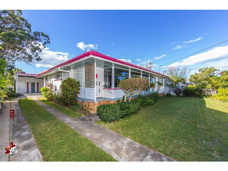 18 Rogers Rd, Clontarf QLD 4019