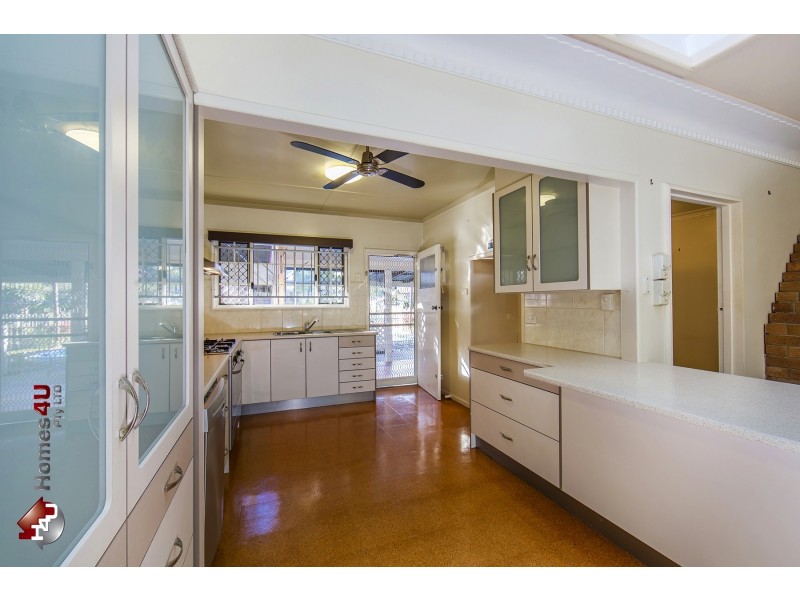 18 Rogers Rd, Clontarf QLD 4019