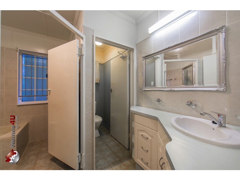 18 Rogers Rd, Clontarf QLD 4019