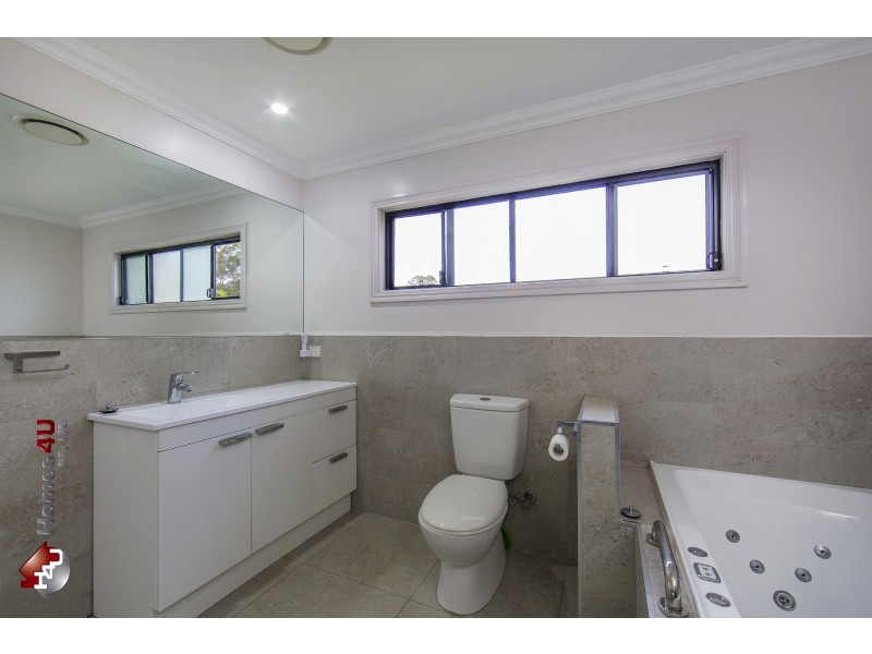 25 Bradley Rd, Clontarf QLD 4019