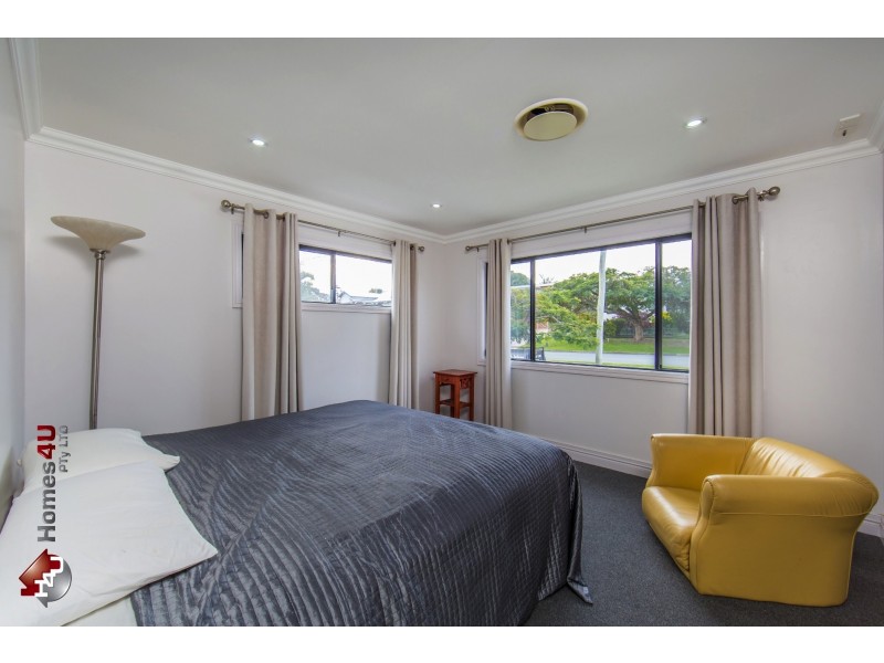 25 Bradley Rd, Clontarf QLD 4019