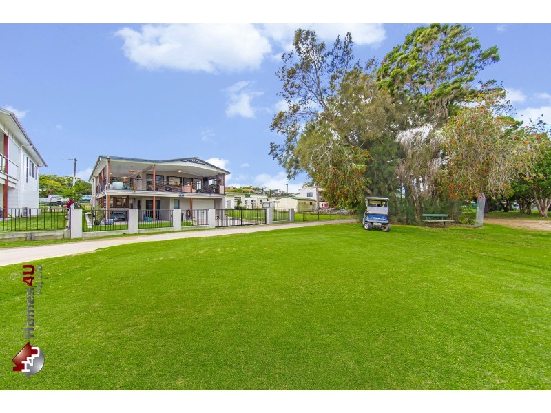 25 Bradley Rd, Clontarf QLD 4019