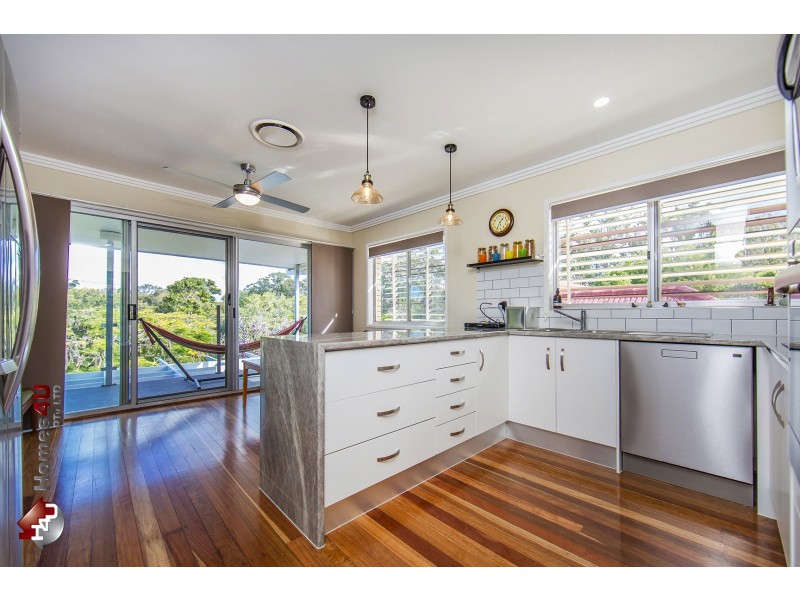 38 Bradley Rd, Clontarf QLD 4019