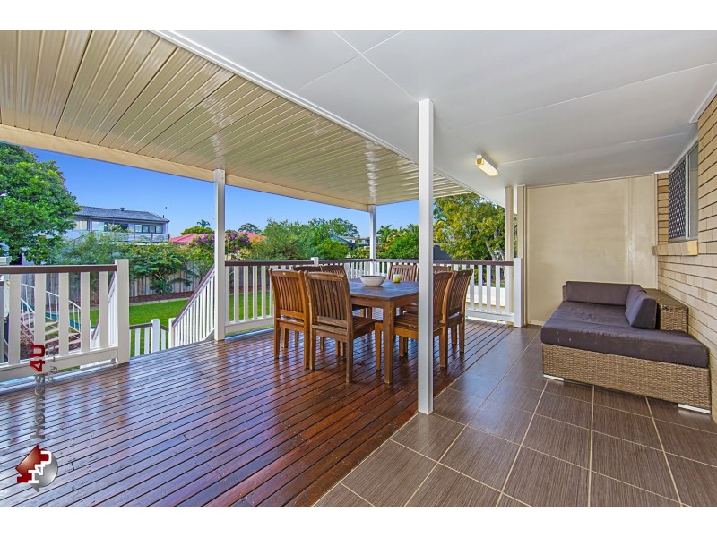 38 Bradley Rd, Clontarf QLD 4019