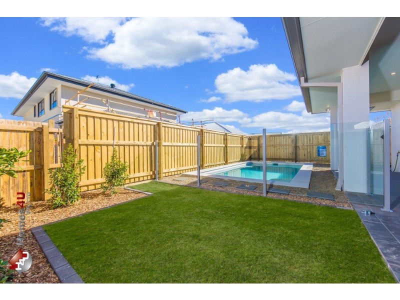 11 Comanche St, Newport QLD 4020