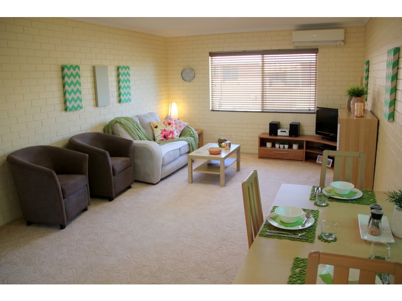 3/22 Lilla St, Woody Point QLD 4019