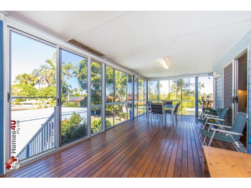 8 Oyster Point Esplanade, Newport QLD 4020