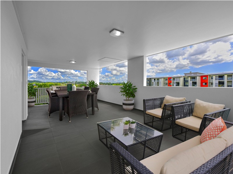 40 Curwen Tce, Chermside QLD 4032