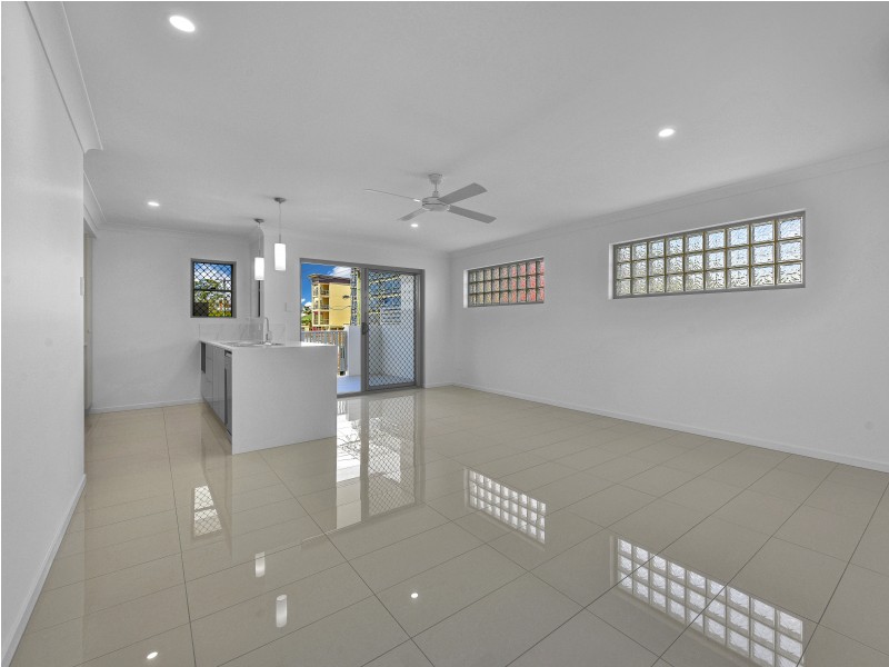 40 Curwen Tce, Chermside QLD 4032