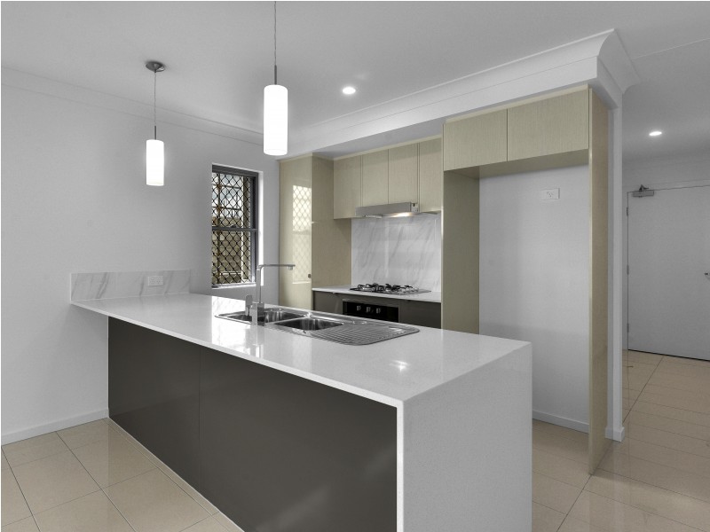 40 Curwen Tce, Chermside QLD 4032