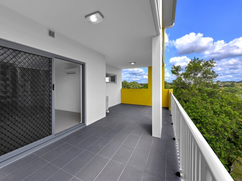 40 Curwen Tce, Chermside QLD 4032