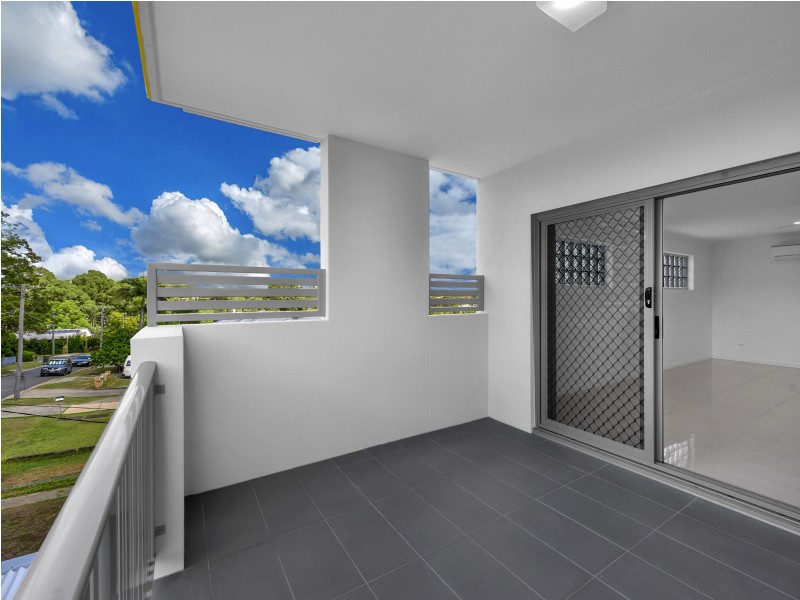 40 Curwen Tce, Chermside QLD 4032