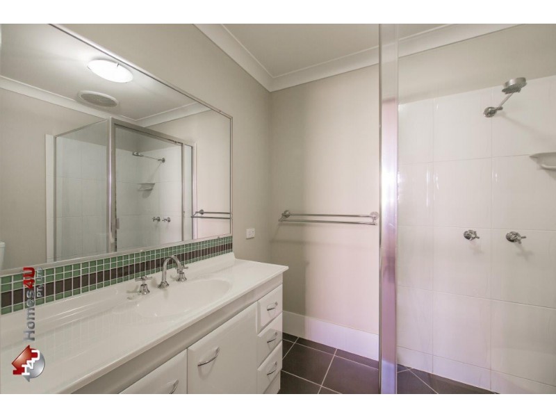 2/53 Coman St S, Rothwell QLD 4022