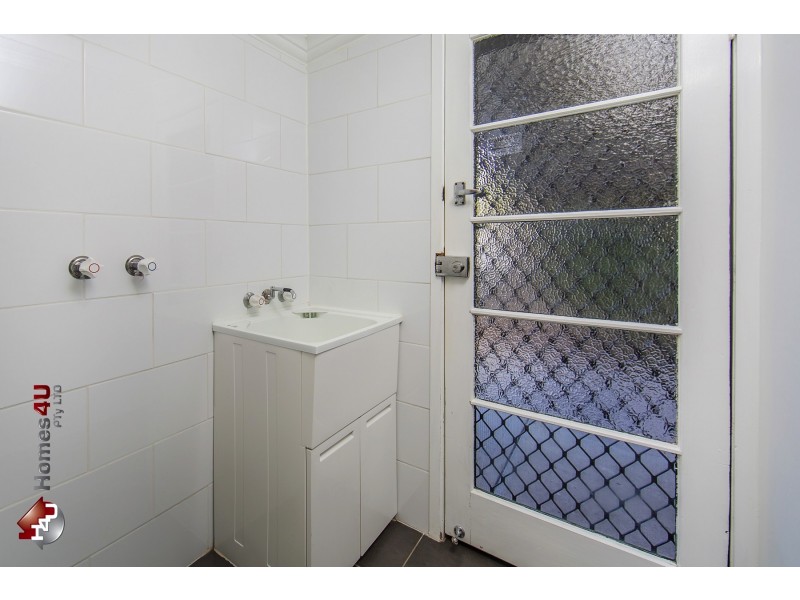 116 Dover Rd, Redcliffe QLD 4020