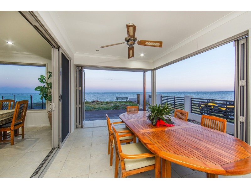 24 Woodcliffe Cres, Woody Point QLD 4019