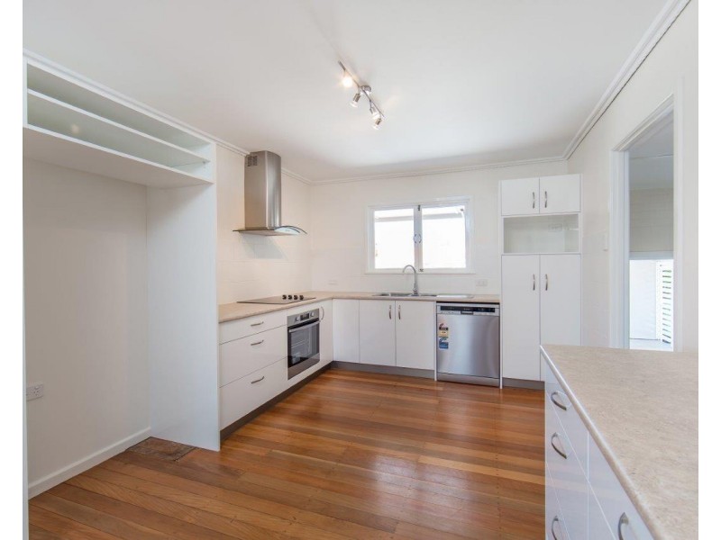 61 Georgina St, Woody Point QLD 4019