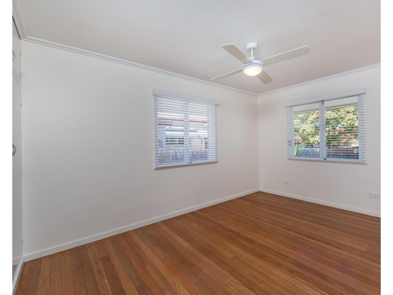 61 Georgina St, Woody Point QLD 4019