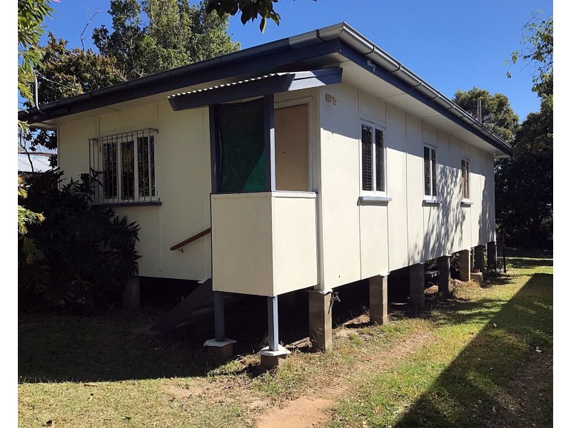 12 Dunbar St, Margate QLD 4019