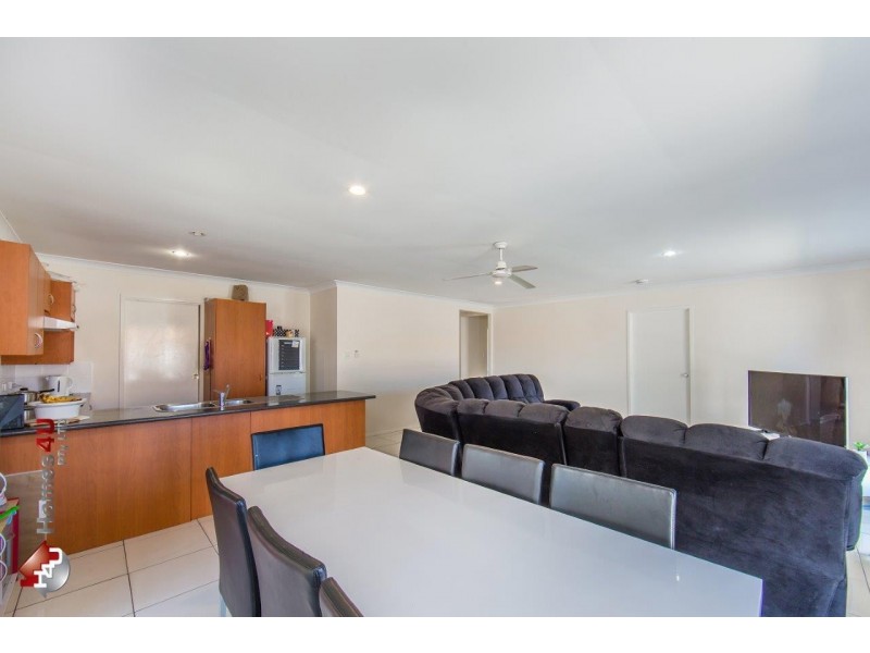 12 Zoe Pl, Deception Bay QLD 4508