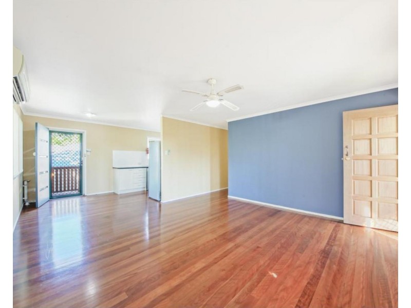 16 Roma St, Scarborough QLD 4020