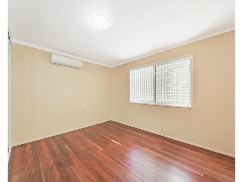 16 Roma St, Scarborough QLD 4020