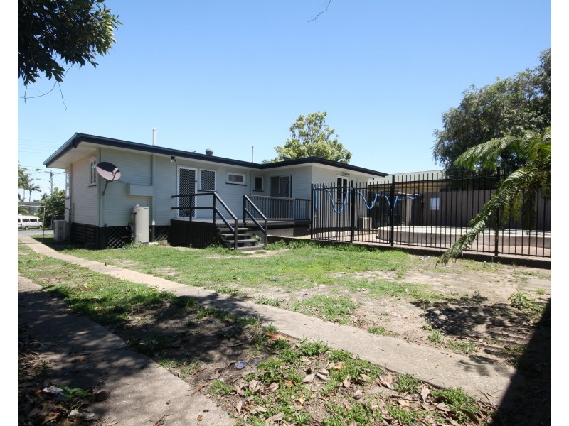11 Nichols Rd, Kippa-ring QLD 4021
