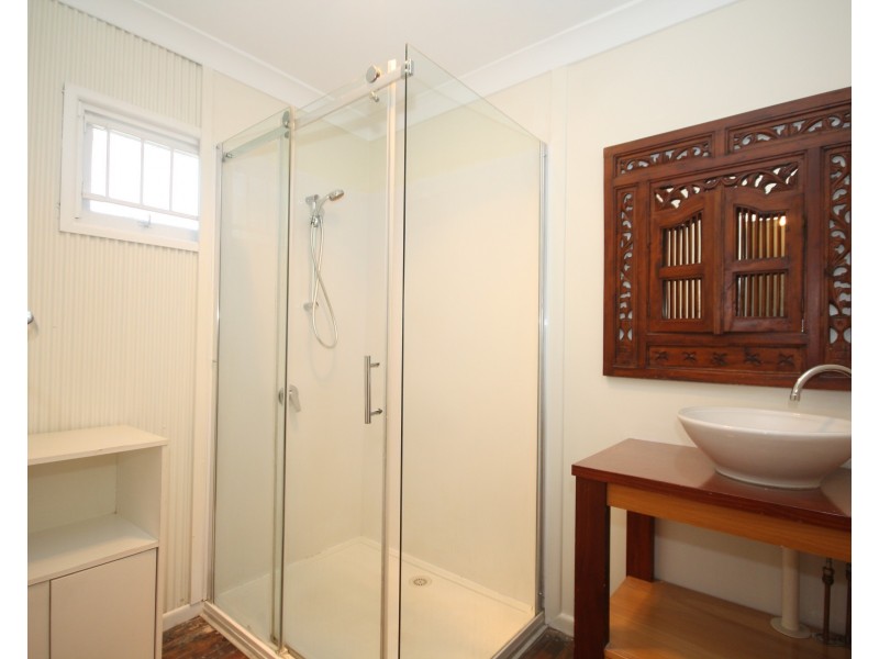 11 Nichols Rd, Kippa-ring QLD 4021