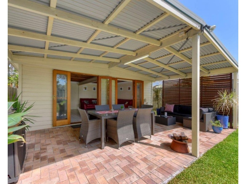 17 Meadfoot Rd, Virginia QLD 4014