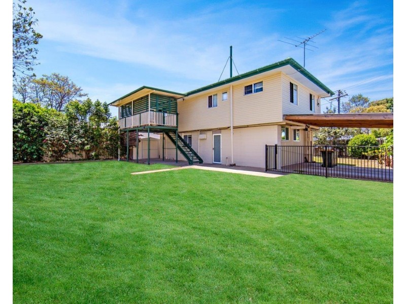 10 Wendy Cres, Clontarf QLD 4019