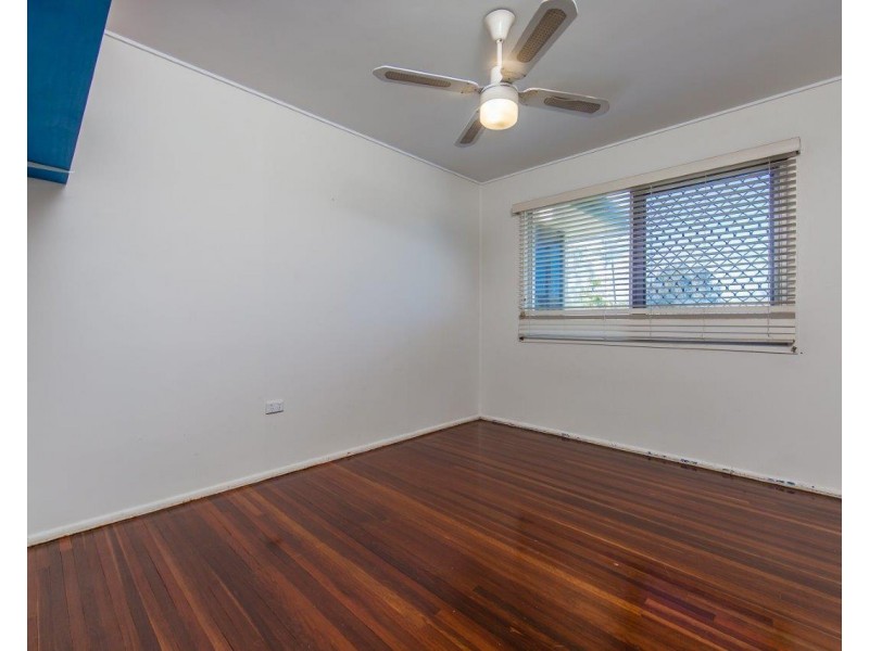 10 Wendy Cres, Clontarf QLD 4019