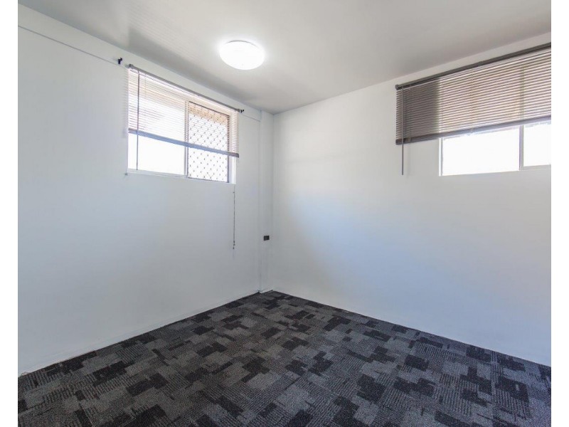 10 Wendy Cres, Clontarf QLD 4019