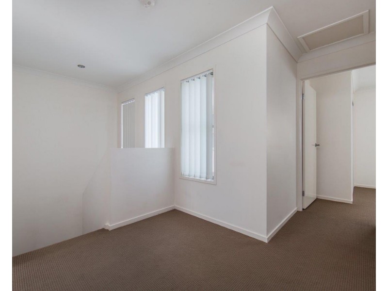 2/27 Tilley St, Redcliffe QLD 4020