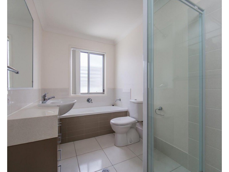2/27 Tilley St, Redcliffe QLD 4020