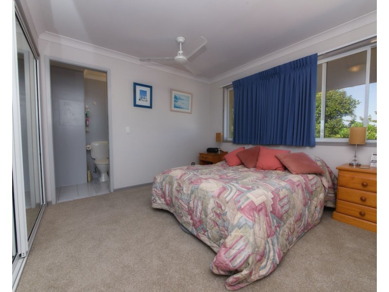 9 Braemer Court, Benowa Waters QLD 4217
