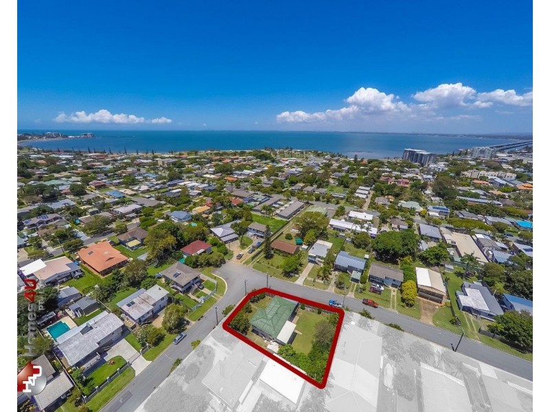 10 Wendy Cres, Clontarf QLD 4019