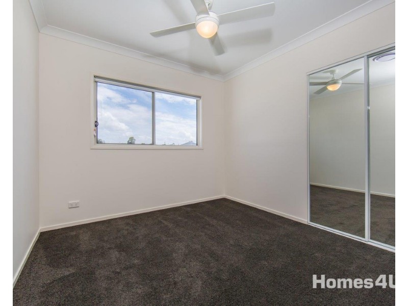 17 Crusade St, Newport QLD 4020