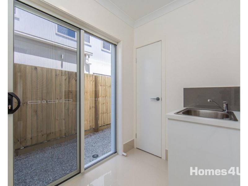 17 Crusade St, Newport QLD 4020