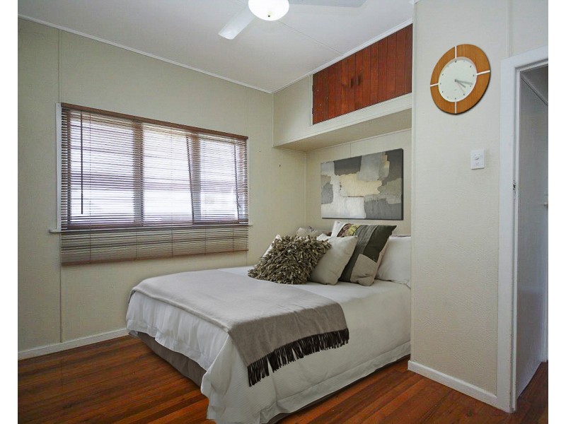 5 Reedy St, Redcliffe QLD 4020