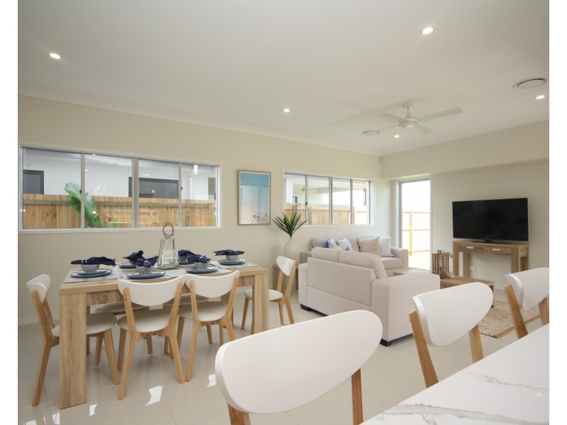 46 Spinnaker Boulevarde, Newport QLD 4020