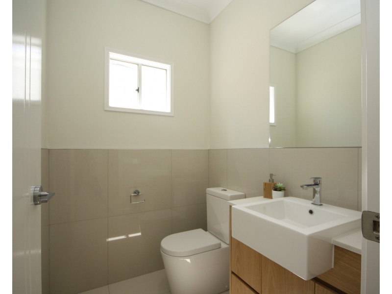 46 Spinnaker Boulevarde, Newport QLD 4020