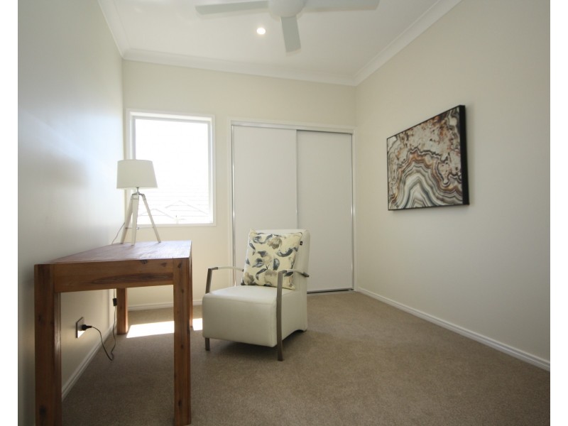 46 Spinnaker Boulevarde, Newport QLD 4020