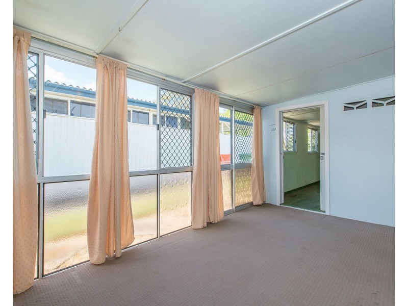 8 Croston Street, Clontarf QLD 4019