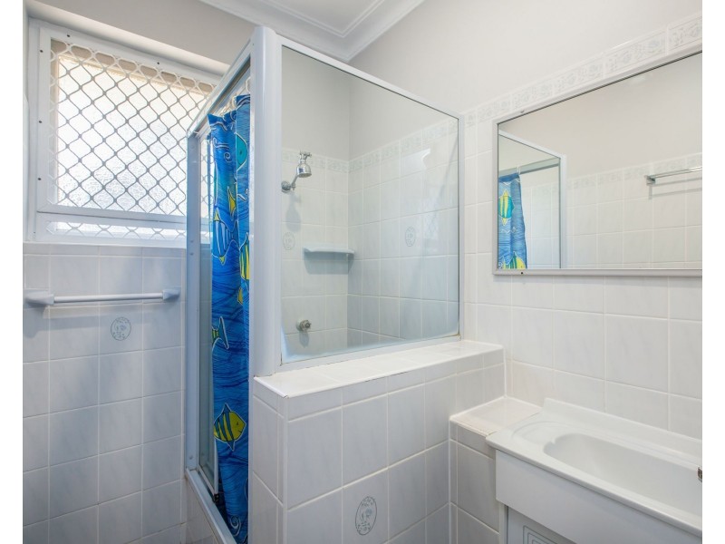8 Croston Street, Clontarf QLD 4019